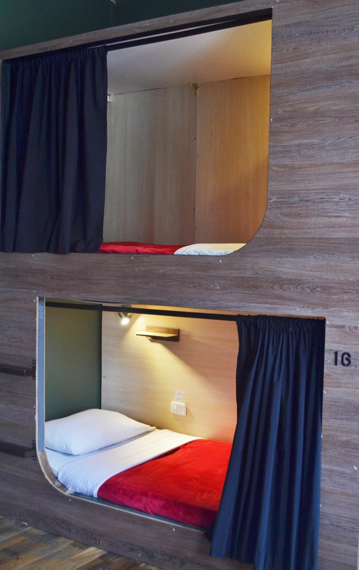 Blue House Youth Hostel Кито Экстерьер фото