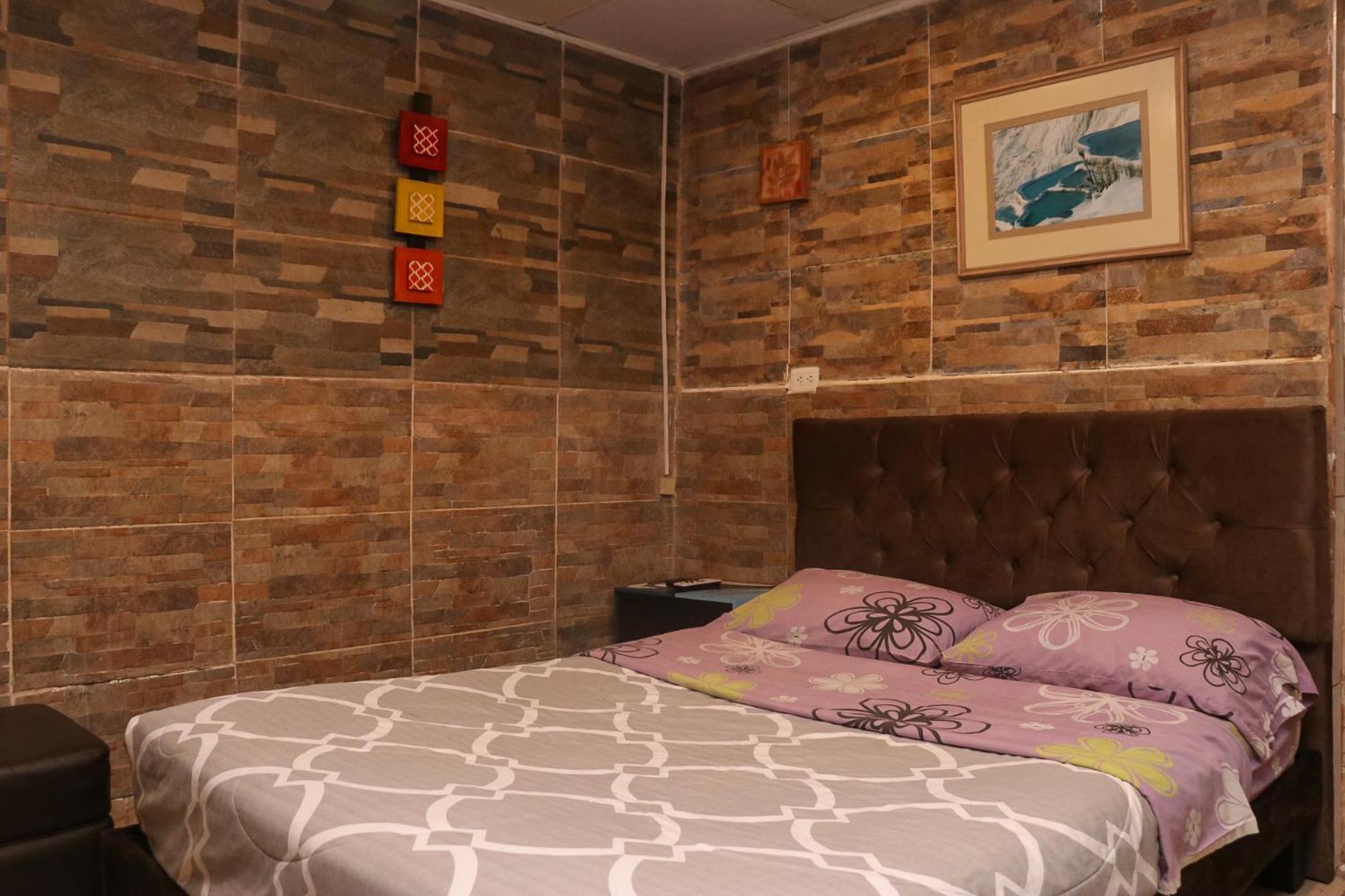 Blue House Youth Hostel Кито Экстерьер фото