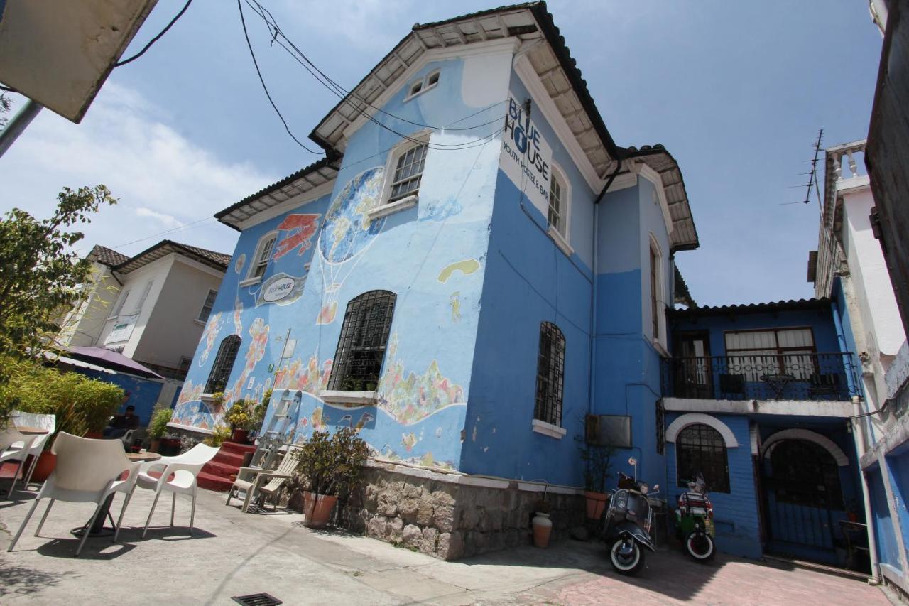 Blue House Youth Hostel Кито Экстерьер фото
