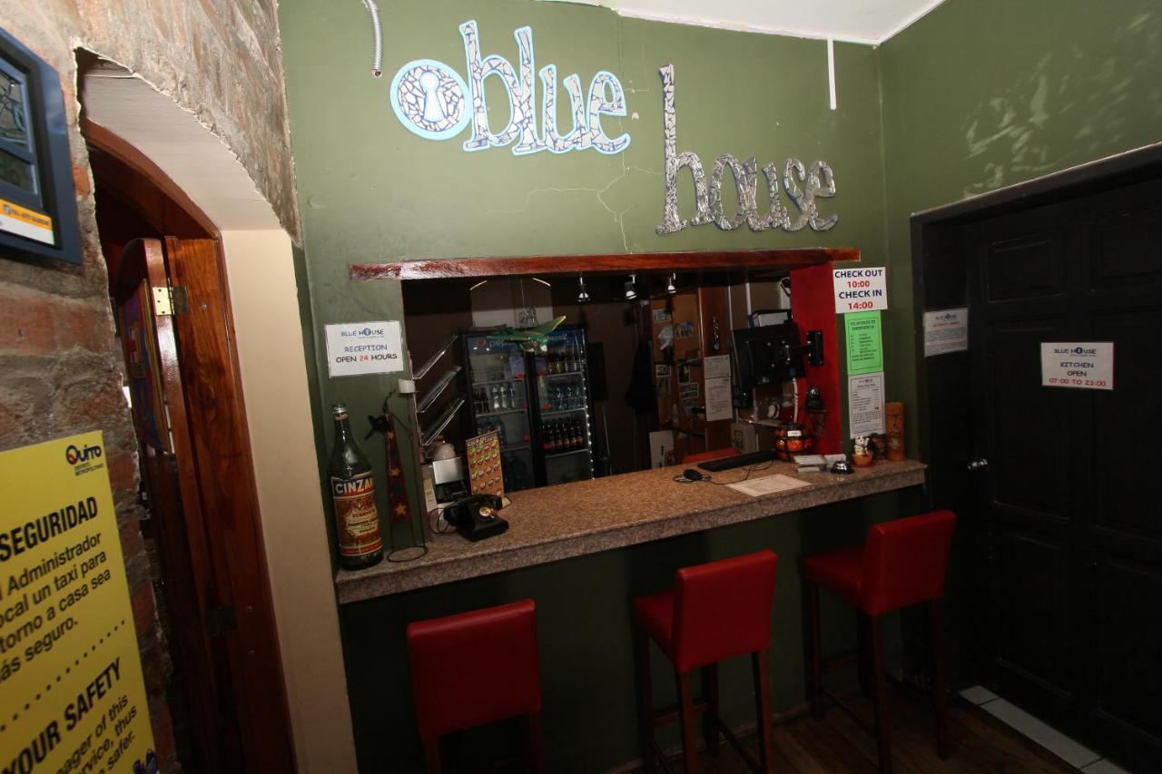 Blue House Youth Hostel Кито Экстерьер фото